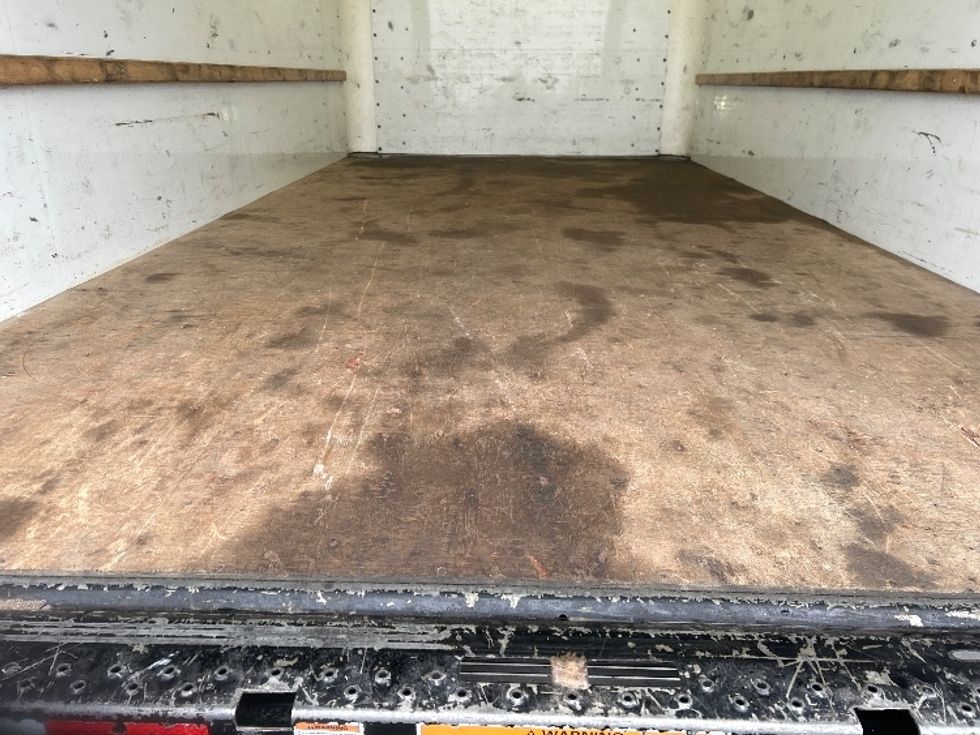 Light Duty Box Truck-Light and Medium Duty Trucks-GMC-2022-Savana G33903-East Chicago-IN-52,210\n\t\tmiles-$ 34,250 - Image 9