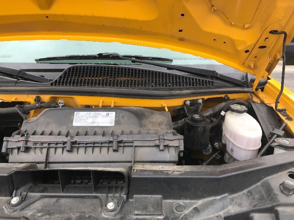 Light Duty Box Truck-Light and Medium Duty Trucks-GMC-2022-Savana G33903-East Chicago-IN-94,516\n\t\tmiles-$ 30,500 - Image 24