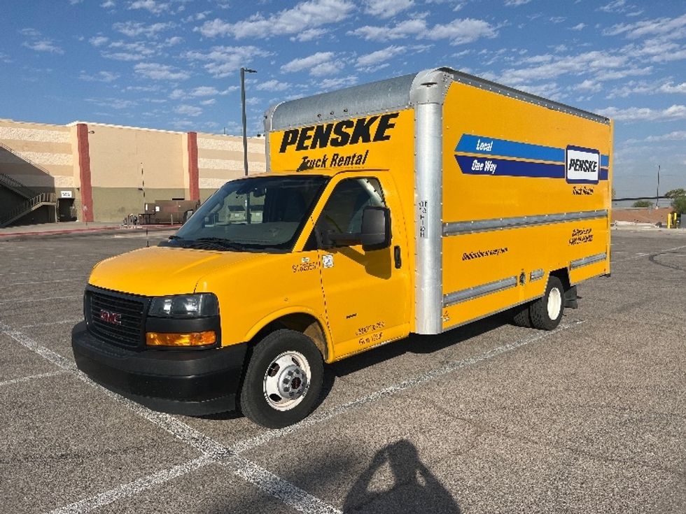 Light Duty Box Truck-Light and Medium Duty Trucks-GMC-2022-Savana G33903-El Paso-TX-104,707\n\t\tmiles-$ 27,000 - Image 3