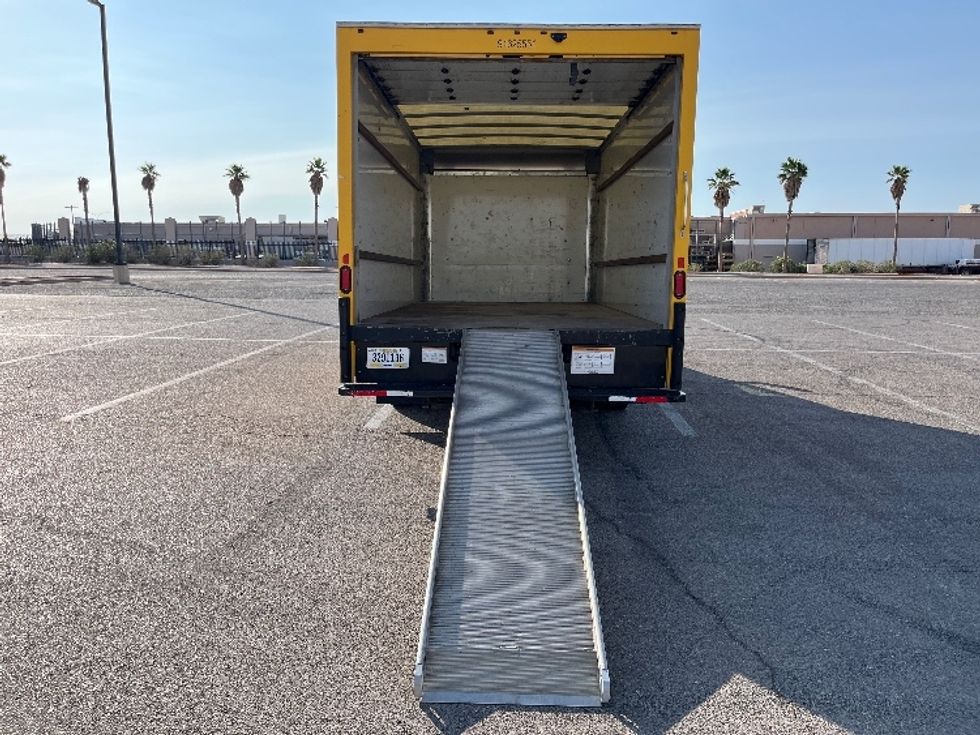 Light Duty Box Truck-Light and Medium Duty Trucks-GMC-2022-Savana G33903-El Paso-TX-104,707\n\t\tmiles-$ 27,000 - Image 9