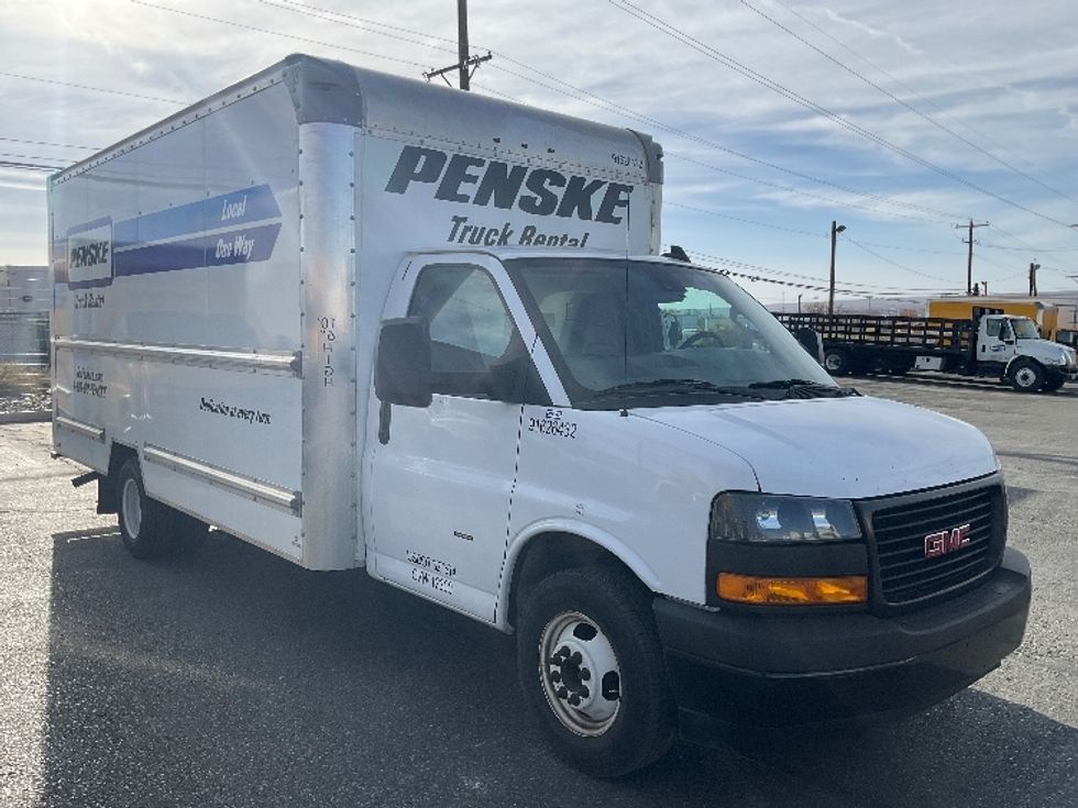 Light Duty Box Truck-Light and Medium Duty Trucks-GMC-2022-Savana G33903-El Paso-TX-110,764\n\t\tmiles-$ 27,500 - Image 1