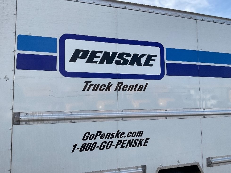 Light Duty Box Truck-Light and Medium Duty Trucks-GMC-2022-Savana G33903-El Paso-TX-110,764\n\t\tmiles-$ 27,500 - Image 25