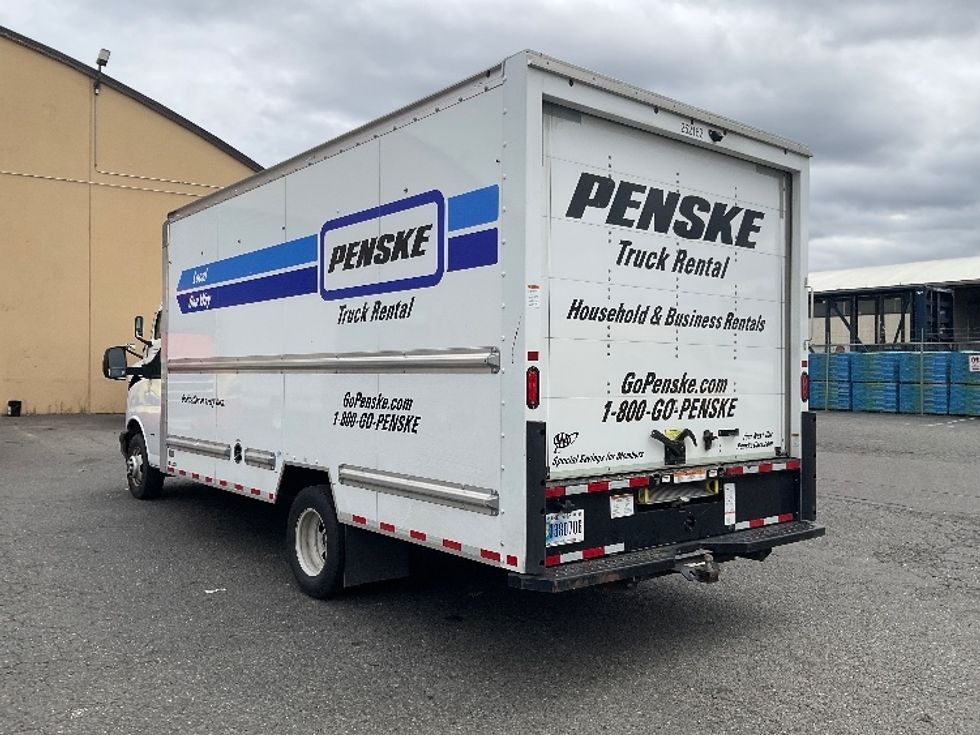 2022 Gmc Savana 3500 Cutaway photo 6