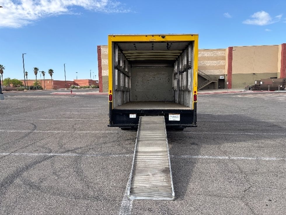 Light Duty Box Truck-Light and Medium Duty Trucks-GMC-2022-Savana G33903-El Paso-TX-57,842\n\t\tmiles-$ 37,250 - Image 9