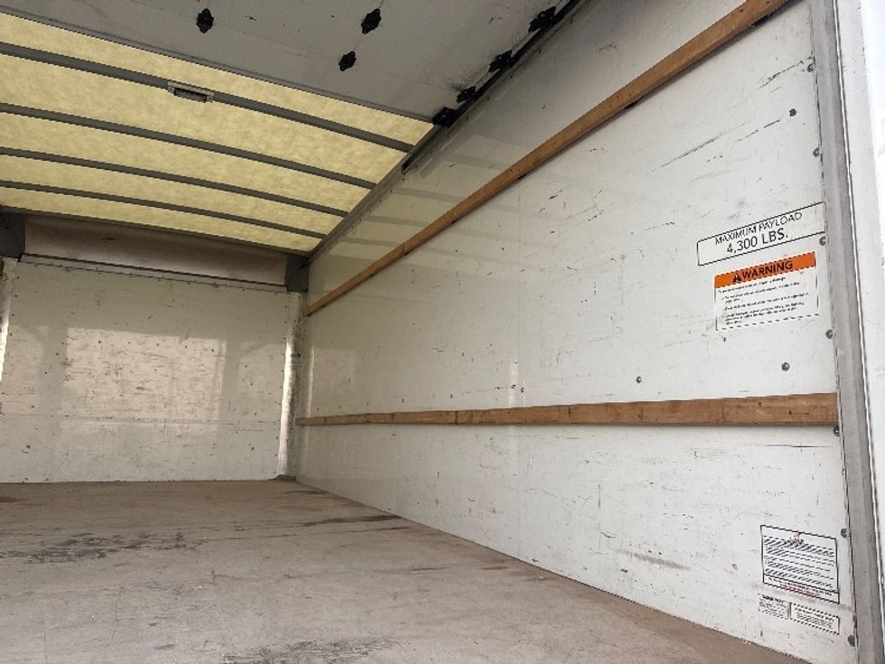 Light Duty Box Truck-Light and Medium Duty Trucks-GMC-2022-Savana G33903-El Paso-TX-91,121\n\t\tmiles-$ 34,250 - Image 11