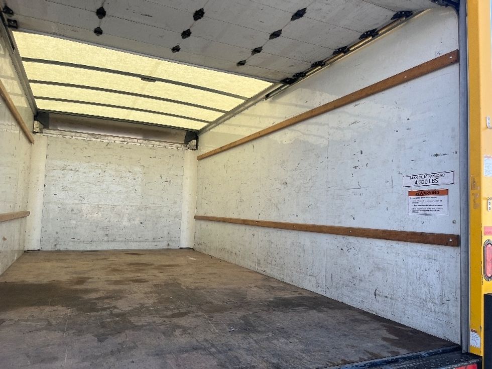 Light Duty Box Truck-Light and Medium Duty Trucks-GMC-2022-Savana G33903-El Paso-TX-94,930\n\t\tmiles-$ 30,500 - Image 12