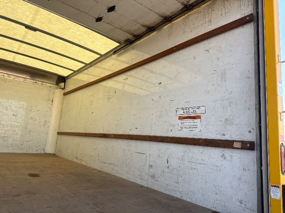 Light Duty Box Truck-Light and Medium Duty Trucks-GMC-2022-Savana G33903-El Paso-TX-95,018\n\t\tmiles-$ 29,500 - Image 11