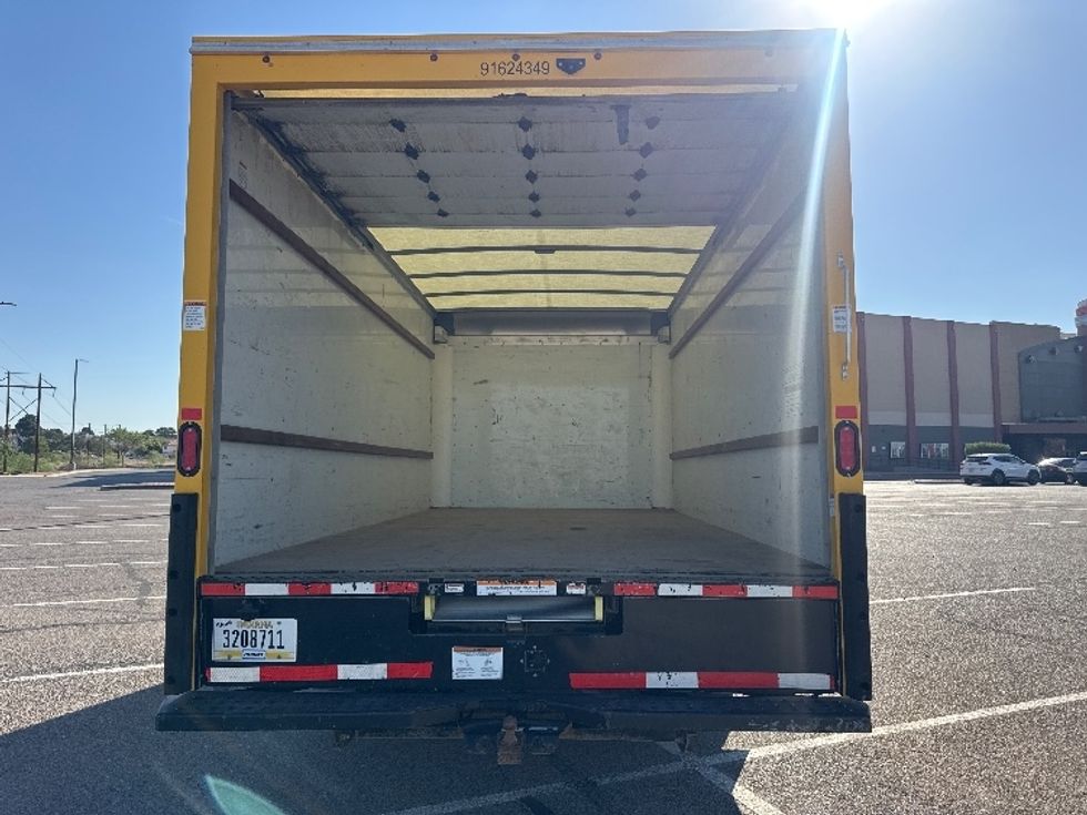 Light Duty Box Truck-Light and Medium Duty Trucks-GMC-2022-Savana G33903-El Paso-TX-95,018\n\t\tmiles-$ 29,500 - Image 8