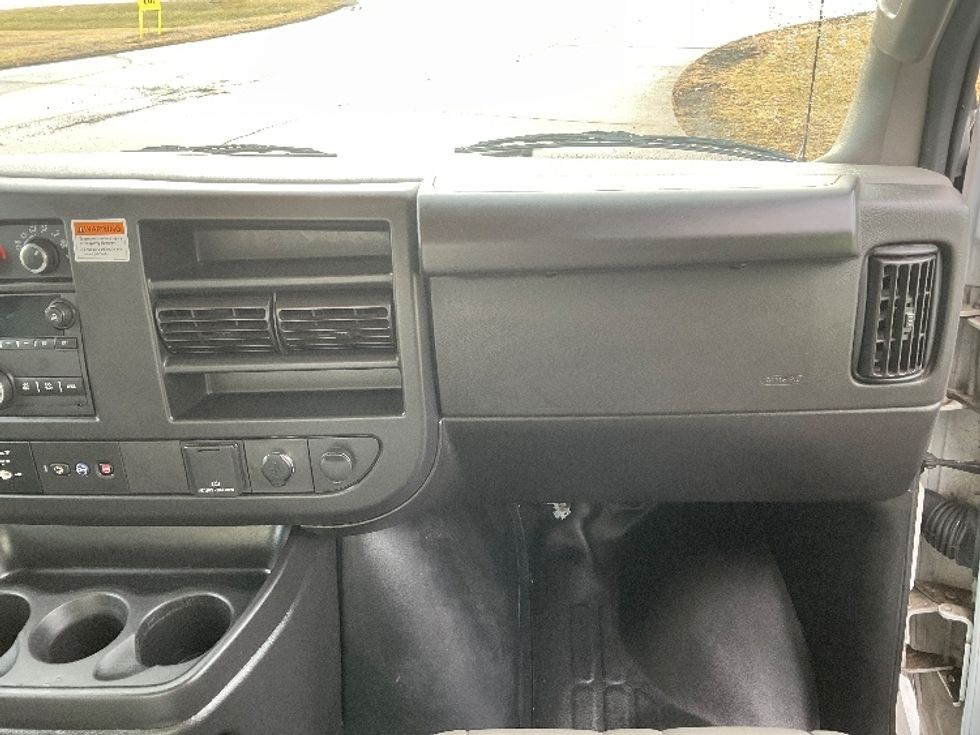 Light Duty Box Truck-Light and Medium Duty Trucks-GMC-2022-Savana G33903-Elkhart-IN-41,587\n\t\tmiles-$ 41,000 - Image 20