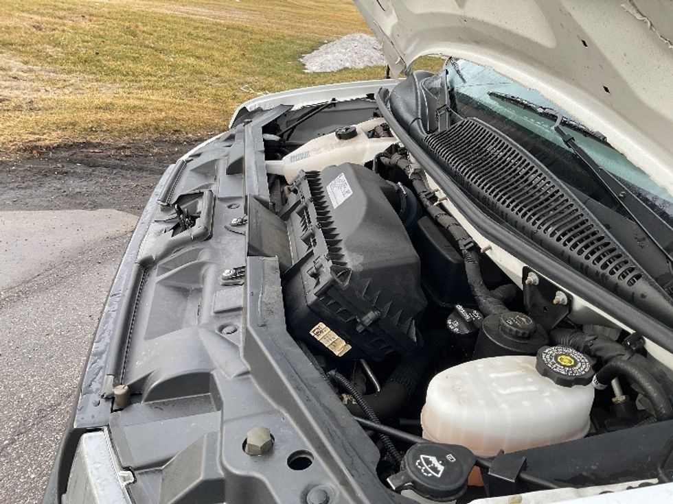 Light Duty Box Truck-Light and Medium Duty Trucks-GMC-2022-Savana G33903-Elkhart-IN-41,587\n\t\tmiles-$ 41,000 - Image 23