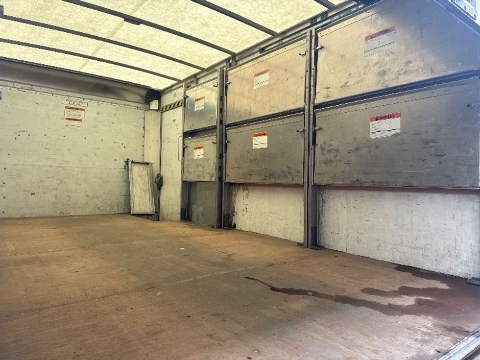 Light Duty Box Truck-Light and Medium Duty Trucks-GMC-2022-Savana G33903-Elmira-NY-80,599\n\t\tmiles-$ 34,750 - Image 12