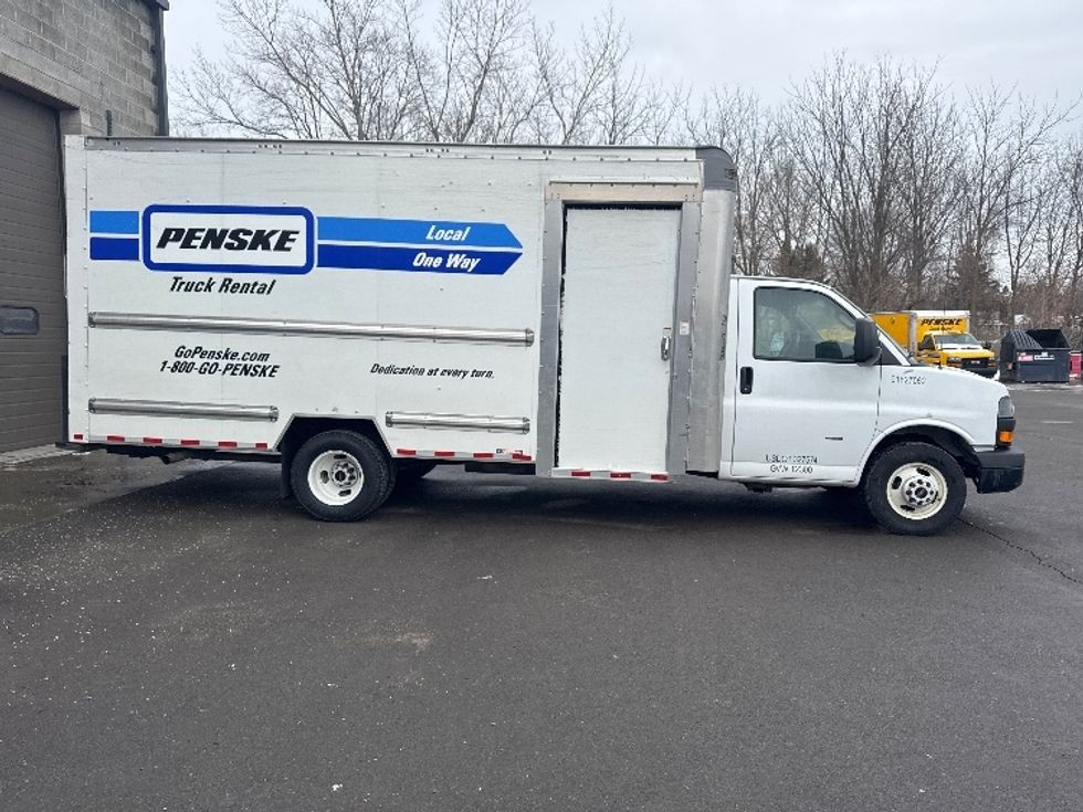Light Duty Box Truck-Light and Medium Duty Trucks-GMC-2022-Savana G33903-Elmira-NY-80,599\n\t\tmiles-$ 34,750 - Image 15