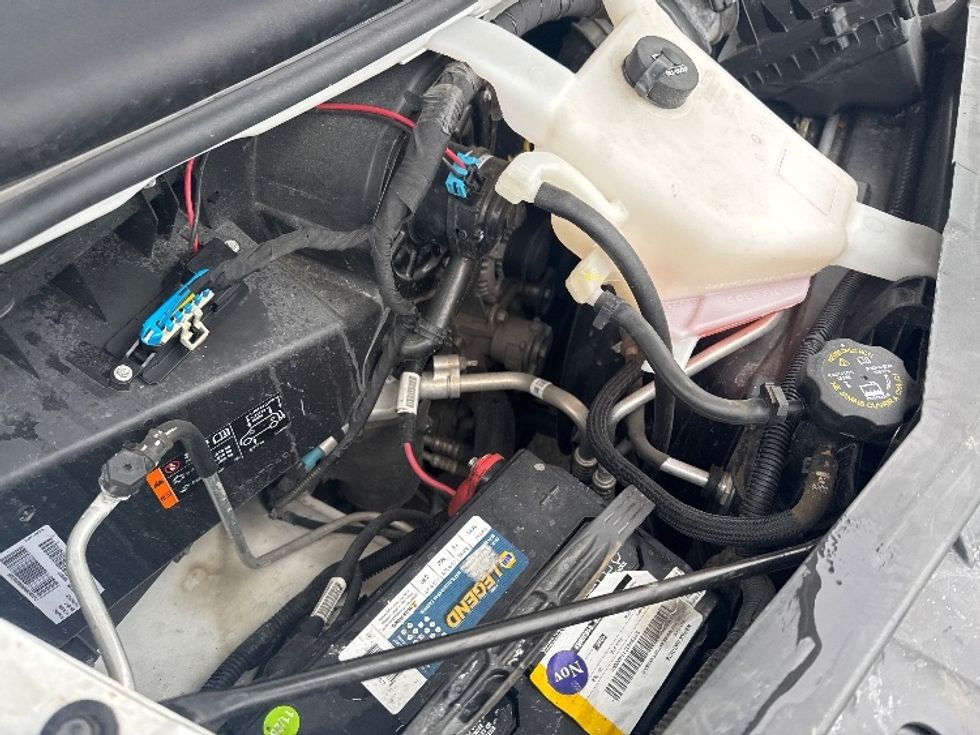 Light Duty Box Truck-Light and Medium Duty Trucks-GMC-2022-Savana G33903-Elmira-NY-80,599\n\t\tmiles-$ 34,750 - Image 22