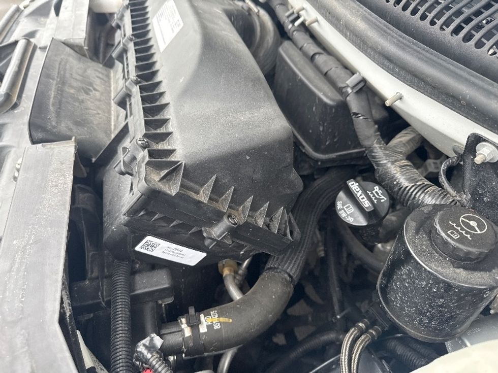 Light Duty Box Truck-Light and Medium Duty Trucks-GMC-2022-Savana G33903-Elmira-NY-80,599\n\t\tmiles-$ 34,750 - Image 23