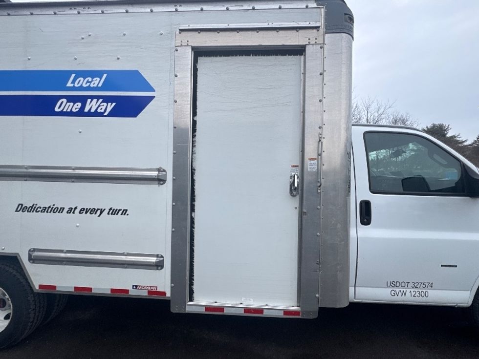 Light Duty Box Truck-Light and Medium Duty Trucks-GMC-2022-Savana G33903-Elmira-NY-80,599\n\t\tmiles-$ 34,750 - Image 24