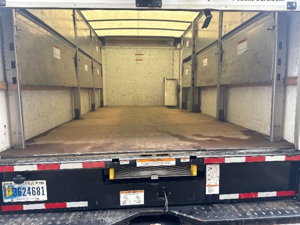 Light Duty Box Truck-Light and Medium Duty Trucks-GMC-2022-Savana G33903-Elmira-NY-80,599\n\t\tmiles-$ 34,750 - Image 8