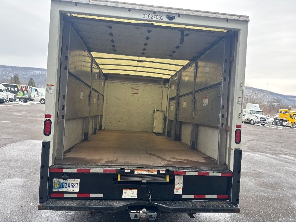 Light Duty Box Truck-Light and Medium Duty Trucks-GMC-2022-Savana G33903-Elmira-NY-80,599\n\t\tmiles-$ 34,750 - Image 9