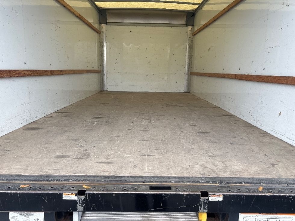 Light Duty Box Truck-Light and Medium Duty Trucks-GMC-2022-Savana G33903-Elmsford-NY-57,916\n\t\tmiles-$ 35,500 - Image 10