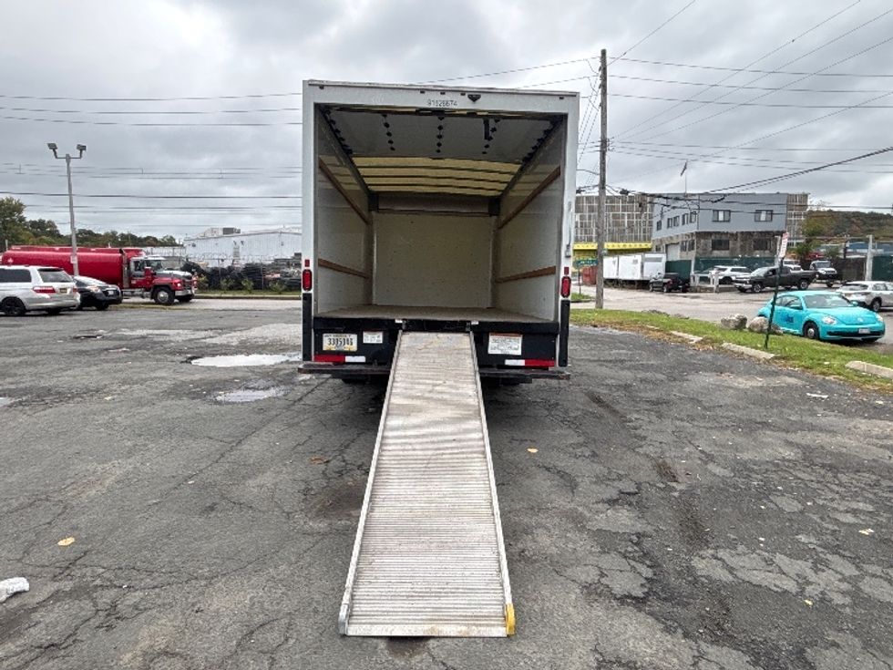 Light Duty Box Truck-Light and Medium Duty Trucks-GMC-2022-Savana G33903-Elmsford-NY-57,916\n\t\tmiles-$ 35,500 - Image 9