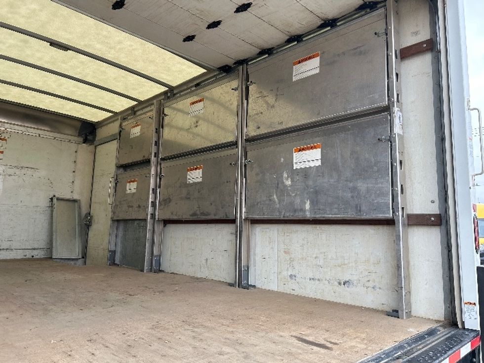 Light Duty Box Truck-Light and Medium Duty Trucks-GMC-2022-Savana G33903-Essex Junction-VT-69,656\n\t\tmiles-$ 41,000 - Image 11