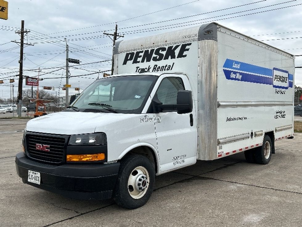 Light Duty Box Truck-Light and Medium Duty Trucks-GMC-2022-Savana G33903-Essex Junction-VT-69,656\n\t\tmiles-$ 41,000 - Image 3