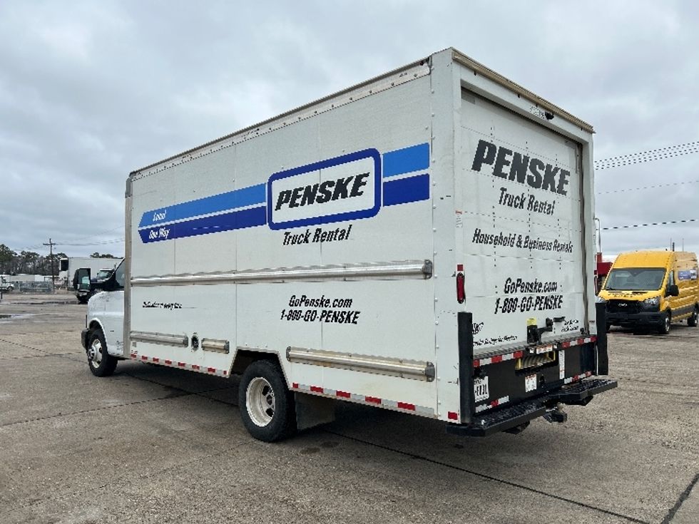 Light Duty Box Truck-Light and Medium Duty Trucks-GMC-2022-Savana G33903-Essex Junction-VT-69,656\n\t\tmiles-$ 41,000 - Image 6