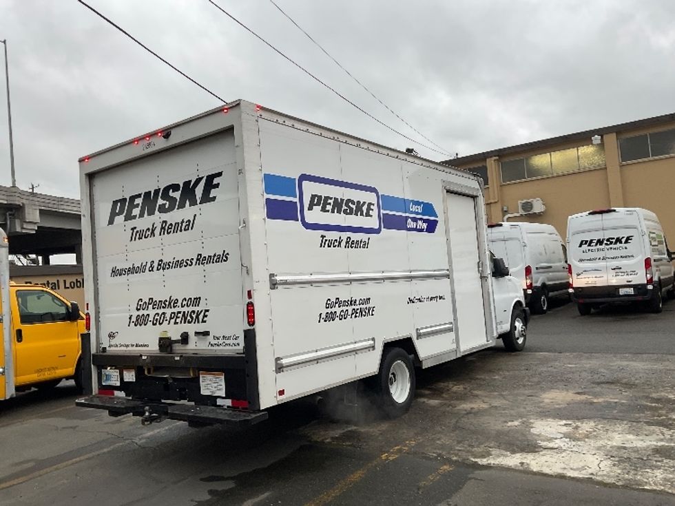 Light Duty Box Truck-Light and Medium Duty Trucks-GMC-2022-Savana G33903-Everett-WA-23,040\n\t\tmiles-$ 37,750 - Image 13