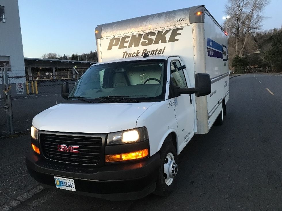 2022 Gmc Savana 3500 Cutaway photo 3