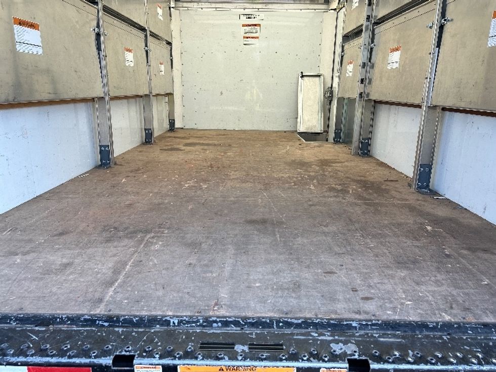 Light Duty Box Truck-Light and Medium Duty Trucks-GMC-2022-Savana G33903-Fairfax-VA-22,095\n\t\tmiles-$ 42,250 - Image 10