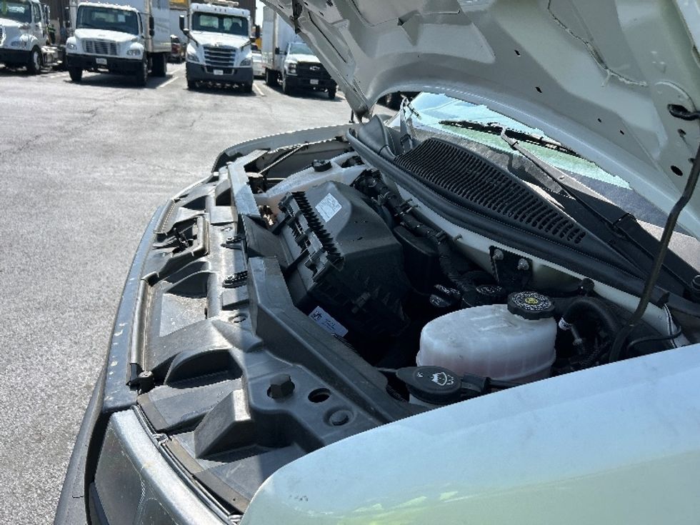 Light Duty Box Truck-Light and Medium Duty Trucks-GMC-2022-Savana G33903-Fairfax-VA-22,095\n\t\tmiles-$ 42,250 - Image 24