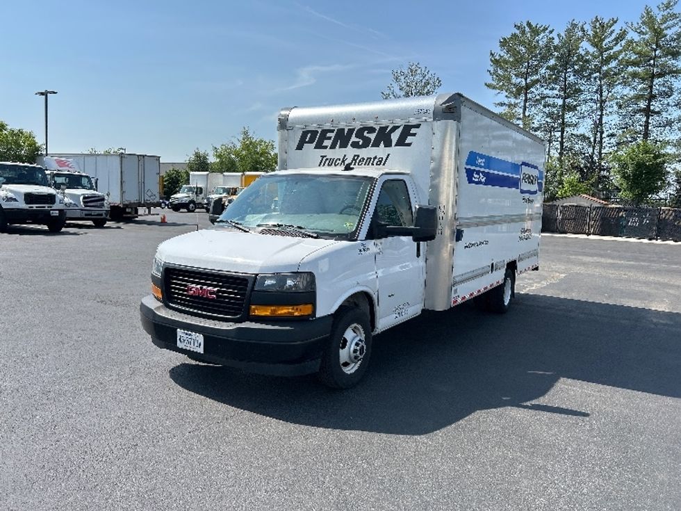 Light Duty Box Truck-Light and Medium Duty Trucks-GMC-2022-Savana G33903-Fairfax-VA-22,095\n\t\tmiles-$ 42,250 - Image 3