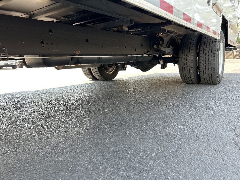 Light Duty Box Truck-Light and Medium Duty Trucks-GMC-2022-Savana G33903-Fairfax-VA-22,095\n\t\tmiles-$ 42,250 - Image 5