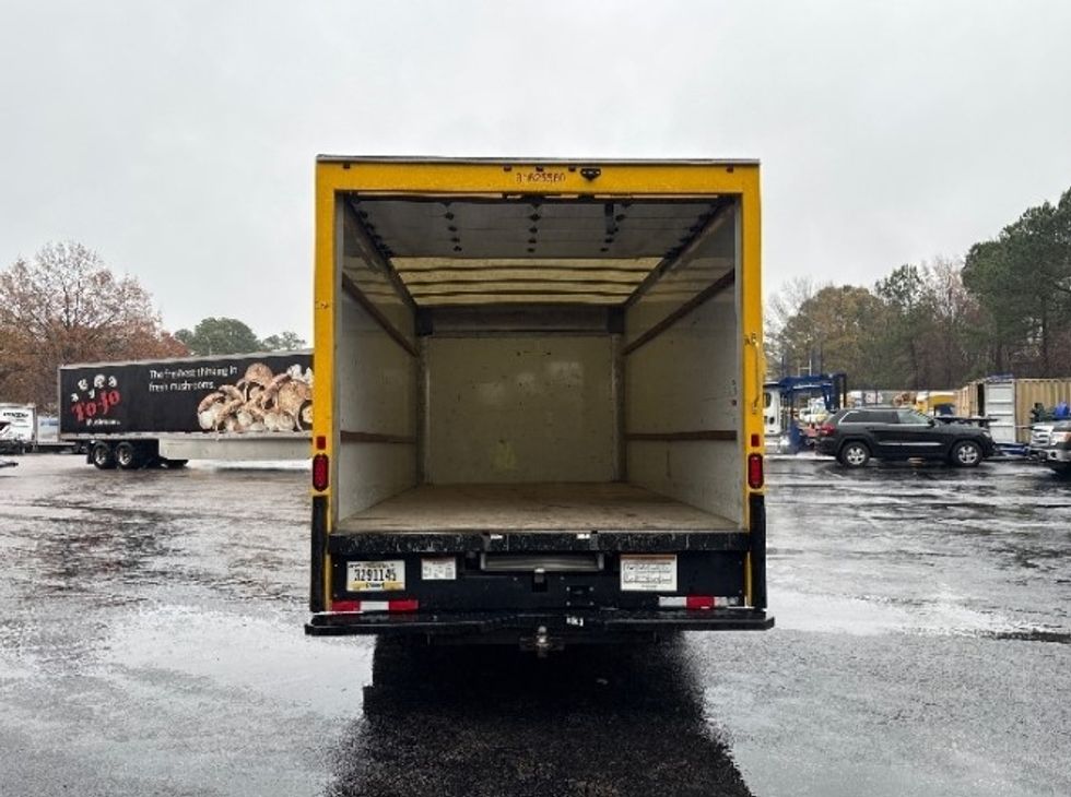 Light Duty Box Truck-Light and Medium Duty Trucks-GMC-2022-Savana G33903-Florence-SC-93,391\n\t\tmiles-$ 31,000 - Image 7