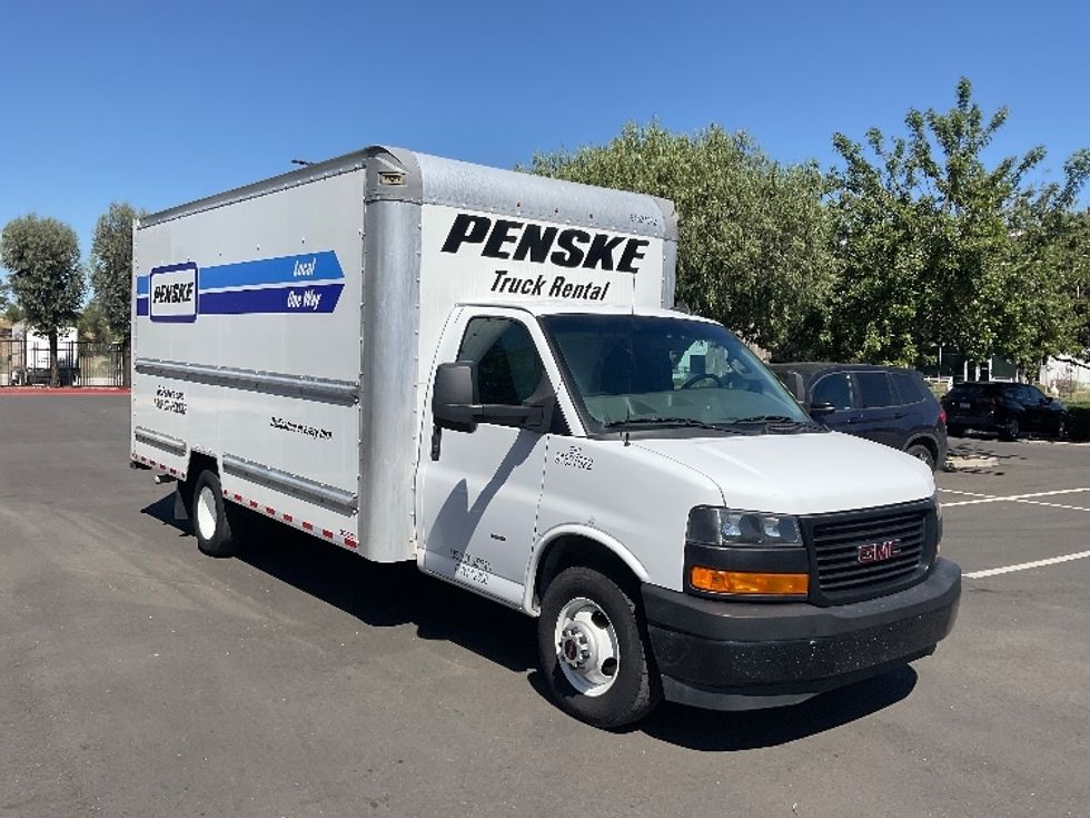 Light Duty Box Truck-Light and Medium Duty Trucks-GMC-2022-Savana G33903-Fontana-CA-101,906\n\t\tmiles-$ 32,500 - Image 1
