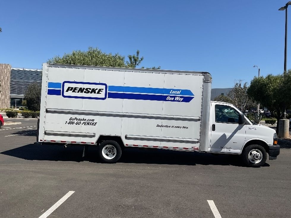 Light Duty Box Truck-Light and Medium Duty Trucks-GMC-2022-Savana G33903-Fontana-CA-101,906\n\t\tmiles-$ 32,500 - Image 15