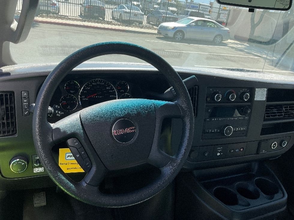 Light Duty Box Truck-Light and Medium Duty Trucks-GMC-2022-Savana G33903-Fontana-CA-101,906\n\t\tmiles-$ 32,500 - Image 18