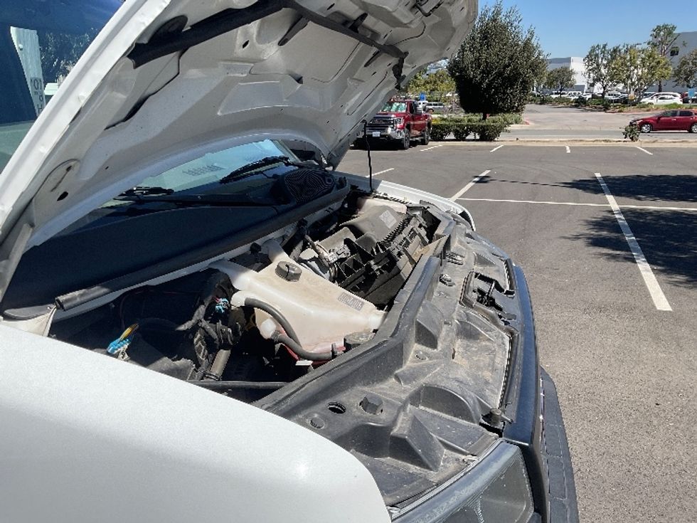 Light Duty Box Truck-Light and Medium Duty Trucks-GMC-2022-Savana G33903-Fontana-CA-101,906\n\t\tmiles-$ 32,500 - Image 23