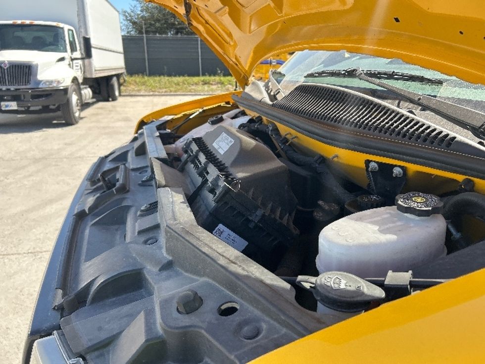 Light Duty Box Truck-Light and Medium Duty Trucks-GMC-2022-Savana G33903-Fontana-CA-104,635\n\t\tmiles-$ 28,250 - Image 23