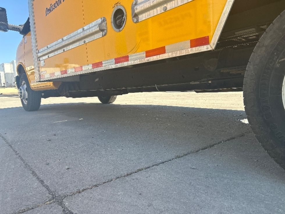 Light Duty Box Truck-Light and Medium Duty Trucks-GMC-2022-Savana G33903-Fontana-CA-104,635\n\t\tmiles-$ 28,250 - Image 5