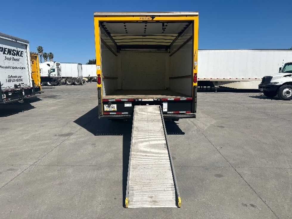 Light Duty Box Truck-Light and Medium Duty Trucks-GMC-2022-Savana G33903-Fontana-CA-104,635\n\t\tmiles-$ 28,250 - Image 9