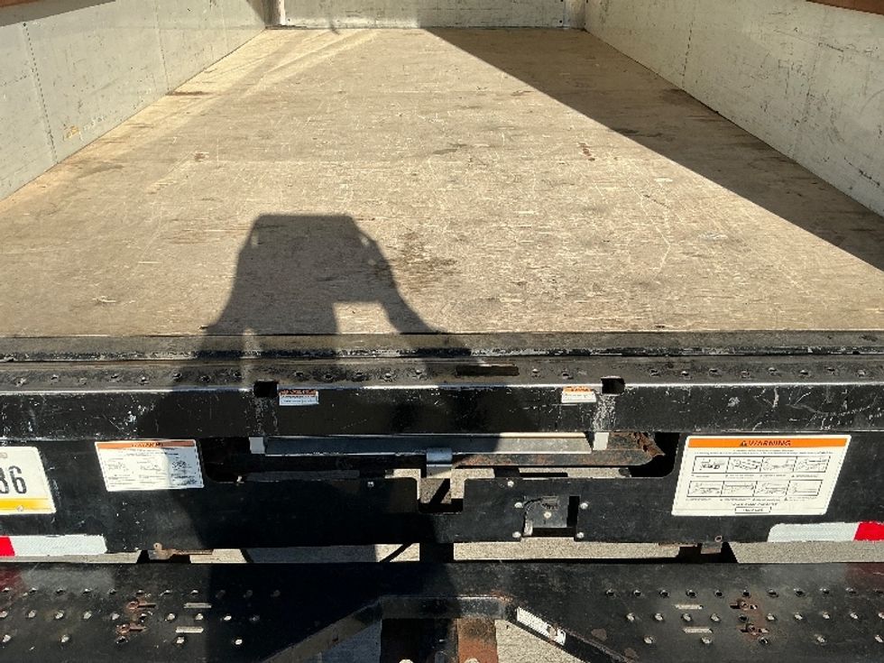 Light Duty Box Truck-Light and Medium Duty Trucks-GMC-2022-Savana G33903-Fontana-CA-105,652\n\t\tmiles-$ 32,250 - Image 10