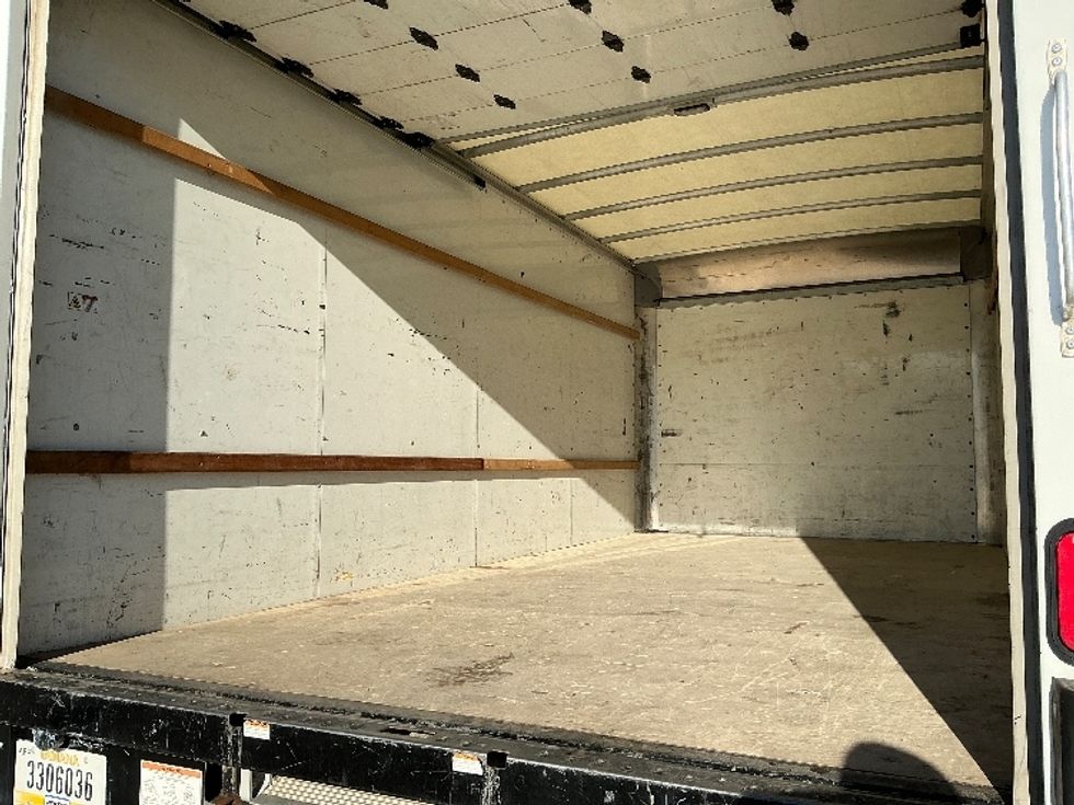 Light Duty Box Truck-Light and Medium Duty Trucks-GMC-2022-Savana G33903-Fontana-CA-105,652\n\t\tmiles-$ 32,250 - Image 11