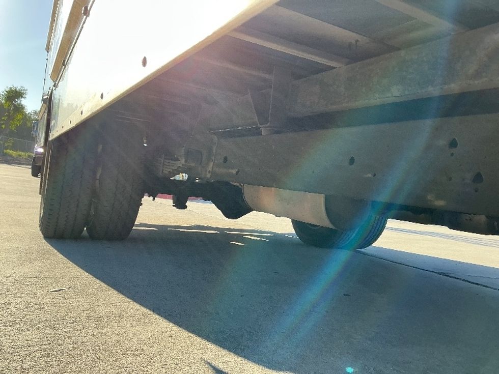 Light Duty Box Truck-Light and Medium Duty Trucks-GMC-2022-Savana G33903-Fontana-CA-105,652\n\t\tmiles-$ 32,250 - Image 14