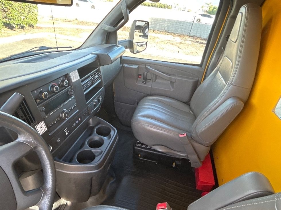 Light Duty Box Truck-Light and Medium Duty Trucks-GMC-2022-Savana G33903-Fontana-CA-108,426\n\t\tmiles-$ 28,250 - Image 19