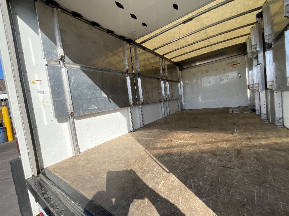 Light Duty Box Truck-Light and Medium Duty Trucks-GMC-2022-Savana G33903-Fontana-CA-18,218\n\t\tmiles-$ 47,500 - Image 11