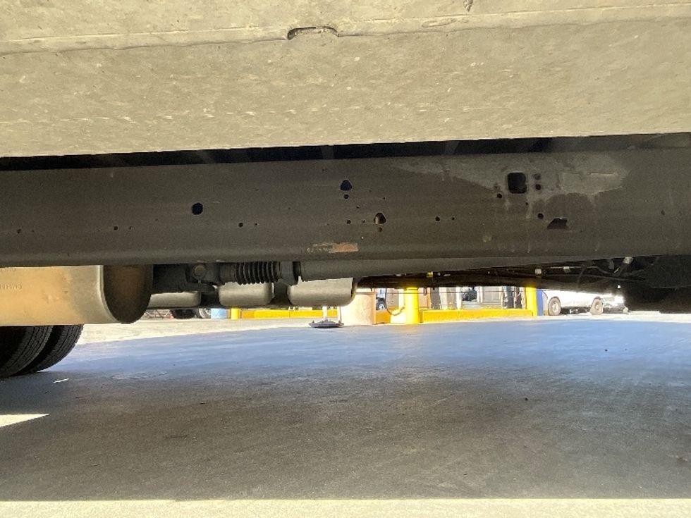 Light Duty Box Truck-Light and Medium Duty Trucks-GMC-2022-Savana G33903-Fontana-CA-18,218\n\t\tmiles-$ 47,500 - Image 14