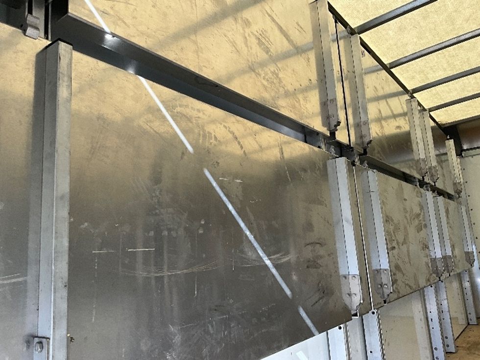 Light Duty Box Truck-Light and Medium Duty Trucks-GMC-2022-Savana G33903-Fontana-CA-18,218\n\t\tmiles-$ 47,500 - Image 26