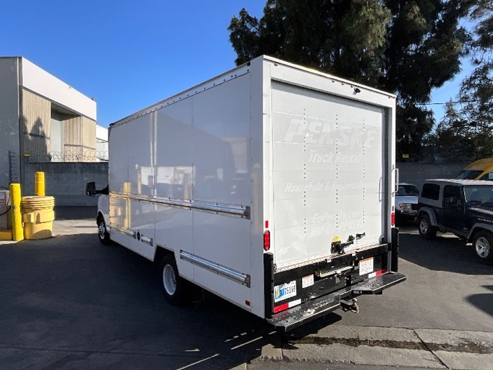 Light Duty Box Truck-Light and Medium Duty Trucks-GMC-2022-Savana G33903-Fontana-CA-18,218\n\t\tmiles-$ 47,500 - Image 6