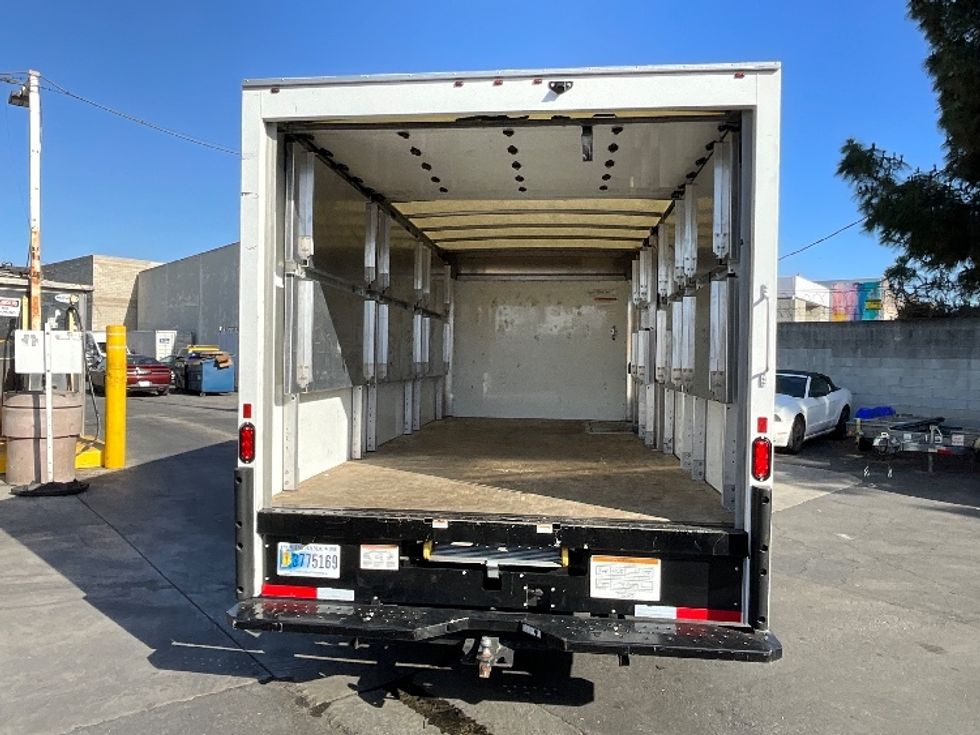 Light Duty Box Truck-Light and Medium Duty Trucks-GMC-2022-Savana G33903-Fontana-CA-18,218\n\t\tmiles-$ 47,500 - Image 8