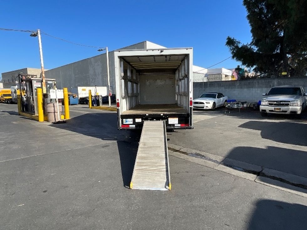 Light Duty Box Truck-Light and Medium Duty Trucks-GMC-2022-Savana G33903-Fontana-CA-18,218\n\t\tmiles-$ 47,500 - Image 9